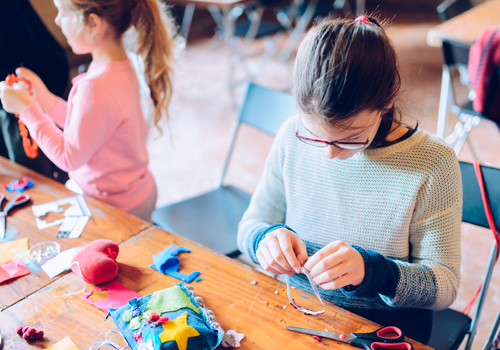 Talleres de verano para adolescentes corriente alterna